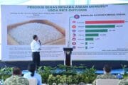 Panglima TNI Bersama Menteri Pertanian Melaksanakan Panen Raya Kedelai Ketahanan Pangan TNI AL di Nganjuk