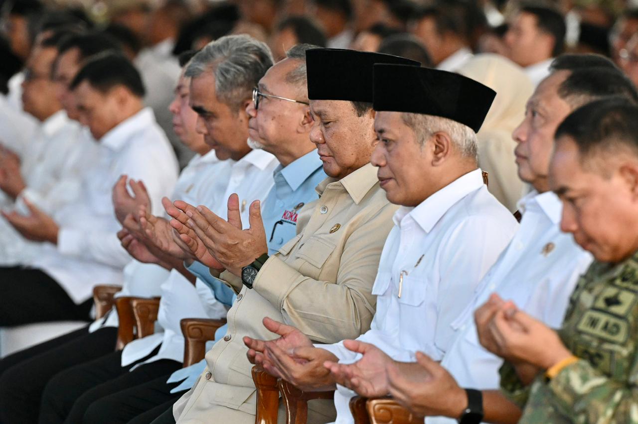 Panglima TNI Dampingi Presiden RI Resmikan 1.061 KDKMP di Jawa Timur