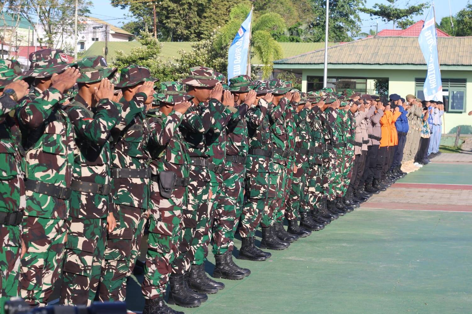 Danrem 091/ASN Resmi Tutup TMMD Ke-128 Kodim 0908/Bontang, Wujud Nyata Kemanunggalan TNI dan Rakyat Danrem 091/ASN Resmi Tutup TMMD Ke-128 Kodim 0908/Bontang, Wujud Nyata Kemanunggalan TNI dan Rakyat