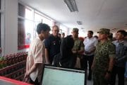 Kunker Asrenum Panglima TNI Di Dampingi Dandim 0808/Blitar Tinjau KDKMP Di Blitar