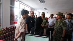 Kunker Asrenum Panglima TNI Di Dampingi Dandim 0808/Blitar Tinjau KDKMP Di Blitar