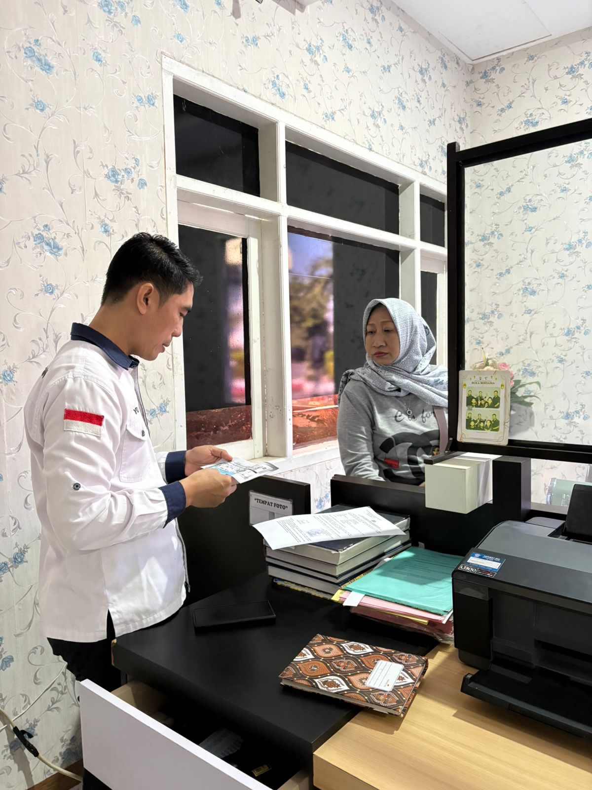 Suasana Pagi Tuban Mendadak Berbeda, Polantas Tuban Jadi Tujuan Warga Cari Solusi BPKB