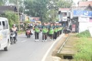 Personel Kodim 1002/HST Susuri Jalan Kota Barabai dalam Aerobik Kebugaran