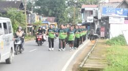 Personel Kodim 1002/HST Susuri Jalan Kota Barabai dalam Aerobik Kebugaran