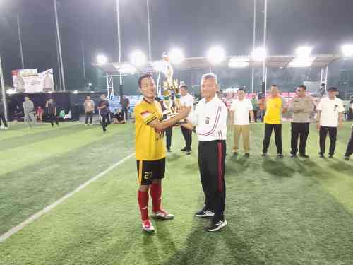 Polsek Cikupa FC Sabet Juara 2, Bukti Kekompakan dan Semangat Bertanding Polsek Cikupa FC Sabet Juara 2, Bukti Kekompakan dan Semangat Bertanding