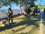 Jum’at Berkah, Personel Kodim 1505/Tidore Bersihkan Pesisir Pantai dan Lingkungan Kedaton