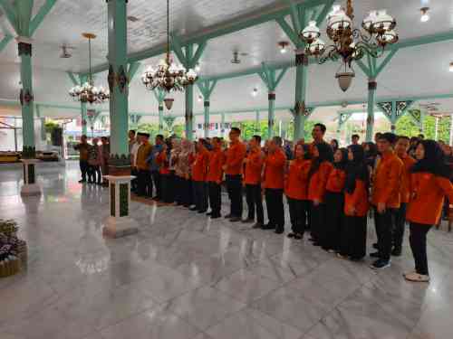 Pemkab Madiun dan BPS Perkuat Sinergi, 800 Petugas Sensus Ekonomi 2026 Siap Turun ke Lapangan Pemkab Madiun dan BPS Perkuat Sinergi, 800 Petugas Sensus Ekonomi 2026 Siap Turun ke Lapangan