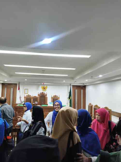 Sidang Gugatan Ijazah Jokowi di PN Jakarta Pusat Ditunda, Hakim Lanjutkan Pemeriksaan Legal Standing 1 Juli