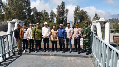Perkuat Daya Tarik Wisata, Koramil Sukapura Hadiri Pre – Launching Jembatan Kaca Bromo