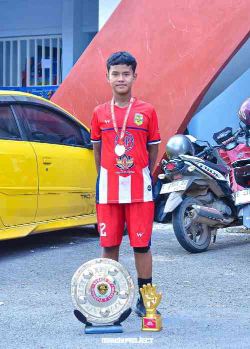 Regan Bersinar! Kiper Generus Tangsel U-13 Raih Gelar Best Goalkeeper Nasional