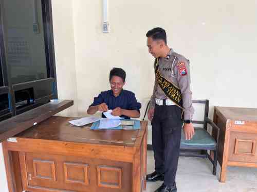 Momen Pagi di Tuban, Polantas Tuban Dekati Warga dengan Solusi SIM, STNK, BPKB Tanpa Ribet