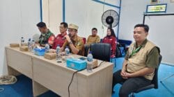 Babinsa Senoni Dampingi Pemdes Dalam Musrendes, Pastikan Aspirasi Warga Tersalurkan Babinsa Senoni Dampingi Pemdes Dalam Musrendes, Pastikan Aspirasi Warga Tersalurkan