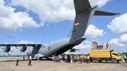 Menembus Jarak Demi Terangnya Negeri, Lanud Sjamsudin Noor Dukung Misi Airbus A-4002M TNI AU Percepat Pemulihan Kelistrikan Sumatera