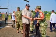 Wapang TNI Bersama Menhan RI Tinjau Lokasi Industri Strategis dan Yonif TP 938/Pancasona di Jawa Barat