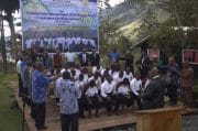 Kodim 1714/Puncak Peduli Pendidikan Hadiri Penamatan Siswa Sekolah Alkitab Mulia Ke-56 Tahun 2026