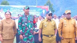 Kodim 1714/PJ dan Polri Berikan Dukungan Penuh Bersama Pemda Kab. Puncak Jaya Dalam Penyerahan SK Pengangkatan CPNS Formasi Tahun 2024 Kodim 1714/PJ dan Polri Berikan Dukungan Penuh Bersama Pemda Kab. Puncak Jaya Dalam Penyerahan SK Pengangkatan CPNS Formasi Tahun 2024