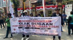 Koalisi Aktivis Muda Indonesia Gelar Unjuk Rasa di Trunojoyo, Soroti Dugaan Pengangkutan Batu Bara Ilegal