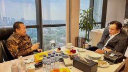 Apresiasi Gelar Doktor Ilmu Filsafat Yusril Ihza Mahendra, Bamsoet: Disertasi Yusril Tegaskan Islam dan Demokrasi Berjalan Harmonis dalam NKRI Apresiasi Gelar Doktor Ilmu Filsafat Yusril Ihza Mahendra, Bamsoet: Disertasi Yusril Tegaskan Islam dan Demokrasi Berjalan Harmonis dalam NKRI