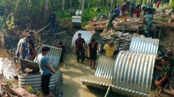 Gotong Royong TNI-Rakyat Percepat Pembangunan Empat Jembatan di HST Gotong Royong TNI-Rakyat Percepat Pembangunan Empat Jembatan di HST