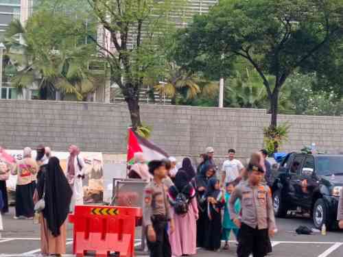 AWG Serukan Hentikan Genosida, Isu Pendidikan Anak Palestina Menggema di Depan Kedubes AS