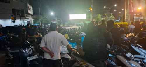 PERERAT KEBERSAMAAN, PERSONIL KODIM 0902/BRU GELAR NOBAR BERSAMA MASYARAKAT DI SIMPANG 4 KFC