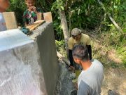 Pengecatan dan Penyempurnaan Sayap Jembatan Armco Bakapas Terus Berlangsung