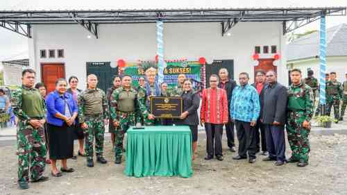 Dulu Beribadah di Teras, Kini Anak-anak Papua Memiliki Gedung Sekolah Minggu Permanen Dulu Beribadah di Teras, Kini Anak-anak Papua Memiliki Gedung Sekolah Minggu Permanen