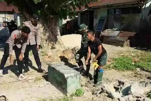 Hari Pertama Pekerjaan Fisik TMMD ke-129 Kodim 1505/Tidore, TNI Bersama Masyarakat Kompak Bangun Desa