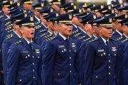 Panglima TNI Hadiri Upacara Prasetya Perwira (Praspa) TNI dan Polri Tahun 2026 di Istana Negara