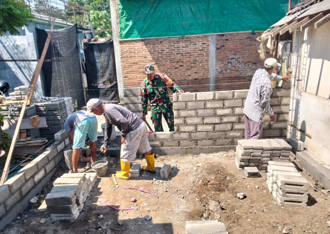 Tingkatkan Kualitas Hidup Warga, Kopka Slamet Prasetiyo Dampingi Renovasi RTLH Dan MCK Di Pakunden Tingkatkan Kualitas Hidup Warga, Kopka Slamet Prasetiyo Dampingi Renovasi RTLH Dan MCK Di Pakunden