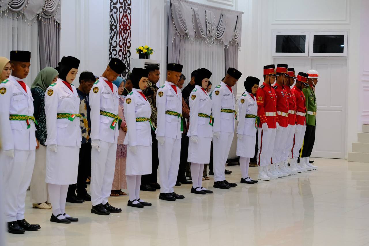 Dandim 0908/Bontang Hadiri Pengukuhan Paskibraka Kota Bontang Tahun 2026 Dandim 0908/Bontang Hadiri Pengukuhan Paskibraka Kota Bontang Tahun 2026