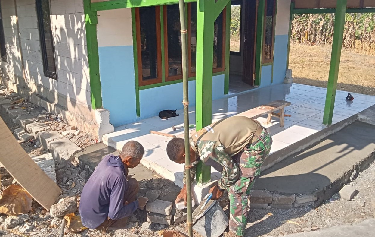 Jelang Purnatugas TMMD 129 Bojonegoro: Satgas Menyulap Rumah Harapan Mbah Kasiman Menjadi Hunian Layak dan Nyaman Jelang Purnatugas TMMD 129 Bojonegoro: Satgas Menyulap Rumah Harapan Mbah Kasiman Menjadi Hunian Layak dan Nyaman