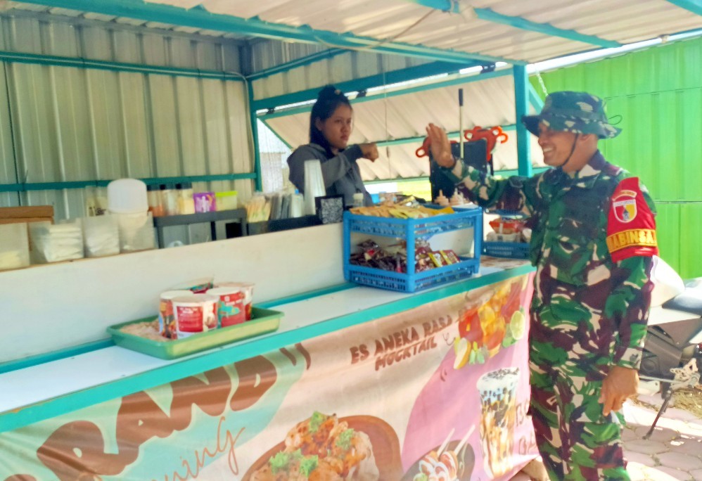 Bikin Rest Area Kesongo Makin 'Aesthetic' : TMMD 129 Bojonegoro Sulap Lapak UMKM Pakai Booth Container Modern! Bikin Rest Area Kesongo Makin 'Aesthetic' : TMMD 129 Bojonegoro Sulap Lapak UMKM Pakai Booth Container Modern!