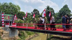 Jembatan Garuda Teluk Mesjid, Wujud Sinergi TNI dan Pemerintah Buka Akses Warga Jembatan Garuda Teluk Mesjid, Wujud Sinergi TNI dan Pemerintah Buka Akses Warga