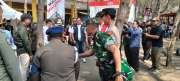 Perkuat Ekonomi dan Jaga Kelestarian Pesisir Pantai Bahak, Koramil Tongas Kawal Dan Amankan Kegiatan Relawan Bakti BUMN