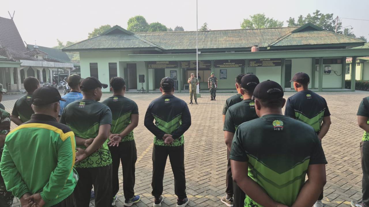 Dandim 1002/HST Sampaikan Penekanan Aspers Kasad soal Keselamatan Berkendara Dandim 1002/HST Sampaikan Penekanan Aspers Kasad soal Keselamatan Berkendara