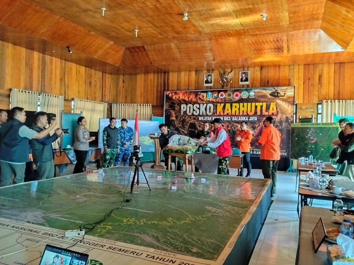Satgas Gabungan Nyatakan Operasi Penanganan Kebakaran TNBTS Selesai, Danrem 083/Bdj Pimpin Rakor Evaluasi Dan Penutupan Posko Karhutla