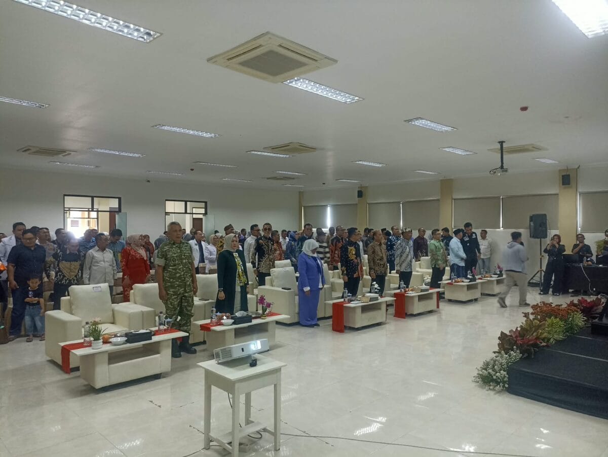 Inovasi Dalam Meningkatkan Kenyamanan Dan Kualitas Pelayanan, Danramil Kraksaan Hadiri Grand Opening Poli Eksekutif Di RS Waluyojati