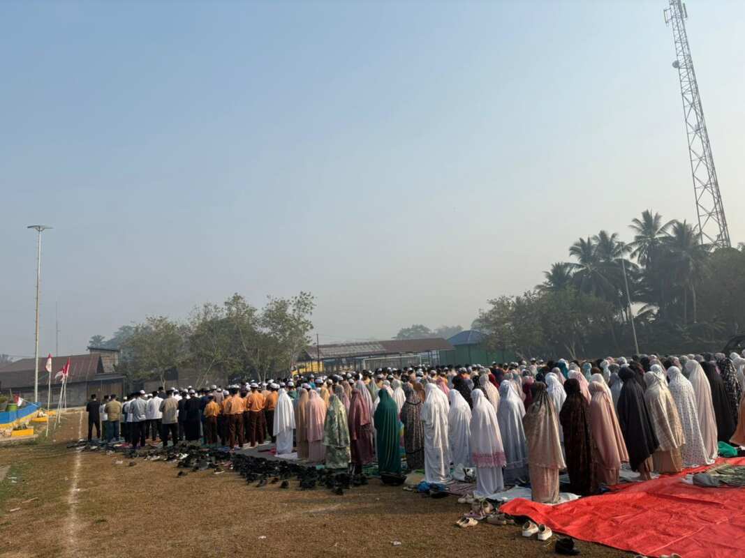 Shalat Istisqa di Banua Lawas, Babinsa dan Warga Mohon Hujan Membawa Keberkahan Shalat Istisqa di Banua Lawas, Babinsa dan Warga Mohon Hujan Membawa Keberkahan