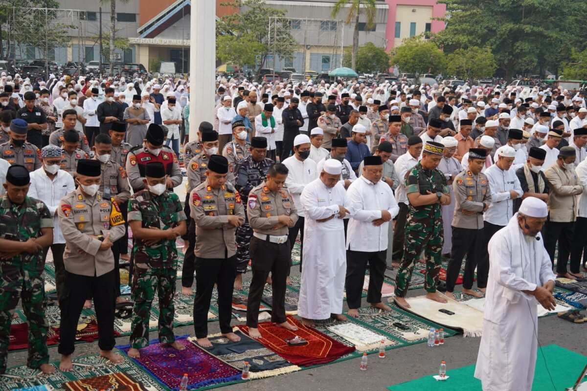 PERSONIL KODIM 0902/BERAU BERSAMA WARGA DAN PEMKAB GELAR SHALAT ISTISQA', MOHON HUJAN SEGERA TURUN