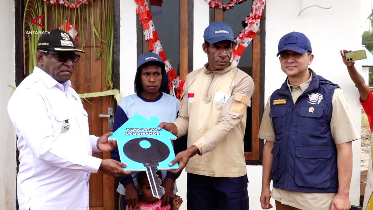 Peresmian 100 Rumah Layak Huni di Domande, Merauke Peresmian 100 Rumah Layak Huni di Domande, Merauke