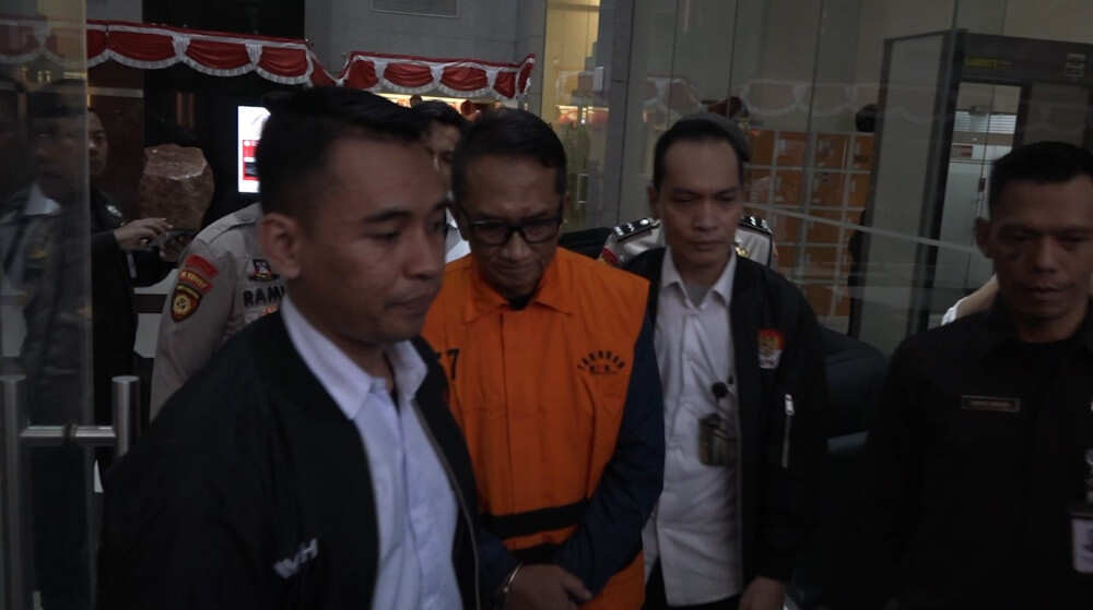 Penahanan Kepala Bea Cukai Kediri Diketahui Melibatkan Suap Penahanan Kepala Bea Cukai Kediri Diketahui Melibatkan Suap