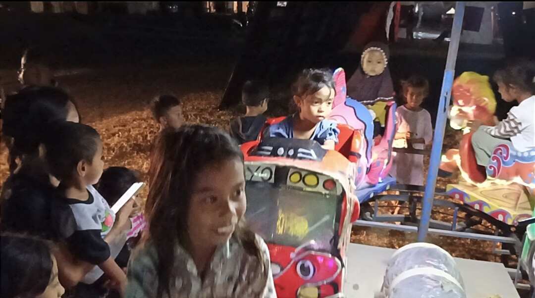 Trauma Healing Korem 161/WS Bangkitkan Keceriaan Anak-Anak Korban Gempa Flores Trauma Healing Korem 161/WS Bangkitkan Keceriaan Anak-Anak Korban Gempa Flores