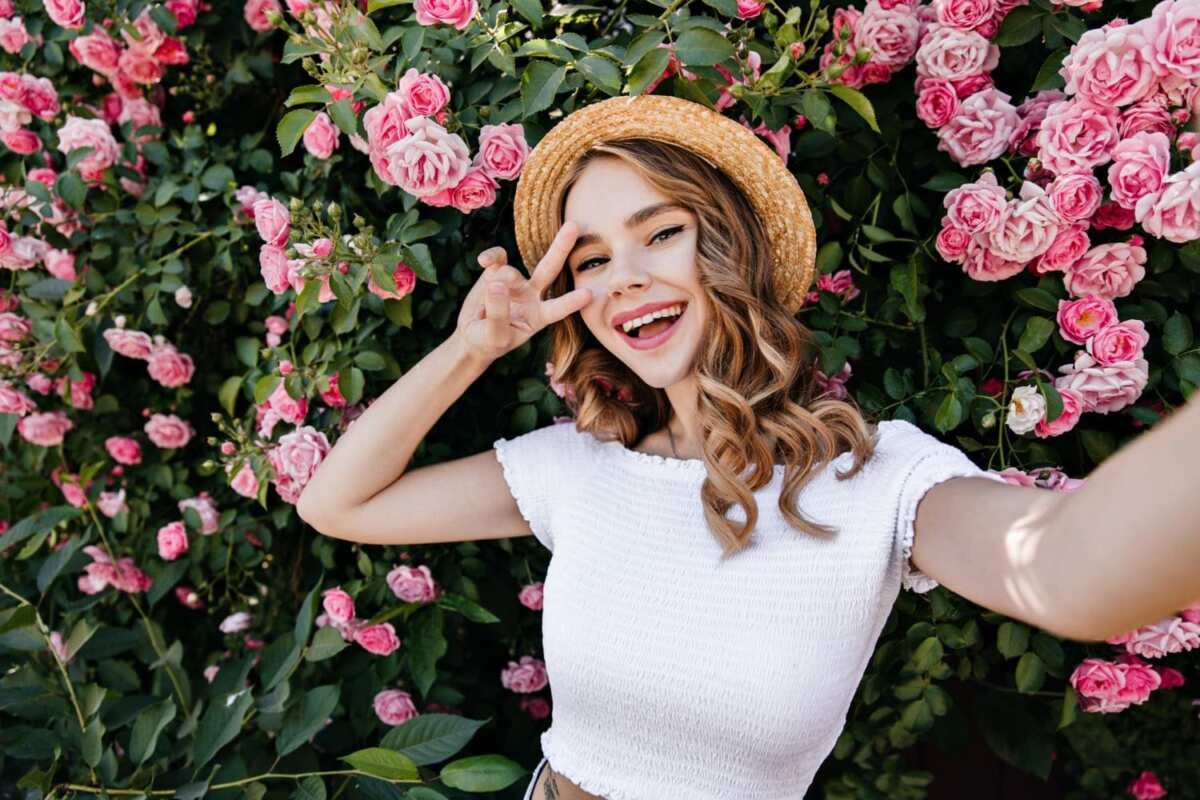Zodiak Perempuan yang Selalu Ceria dan Menyenangkan Zodiak Perempuan yang Selalu Ceria dan Menyenangkan