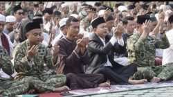 Ibadah Salat Istisqa di Samarinda untuk Mengatasi Karhutla Ibadah Salat Istisqa di Samarinda untuk Mengatasi Karhutla