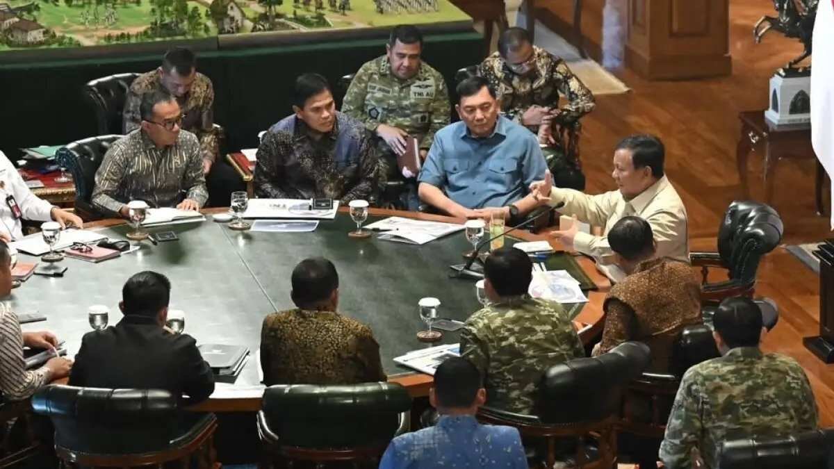 Pertemuan Prabowo dengan TNI: Fokus Rekrutmen dan Penanganan Bencana