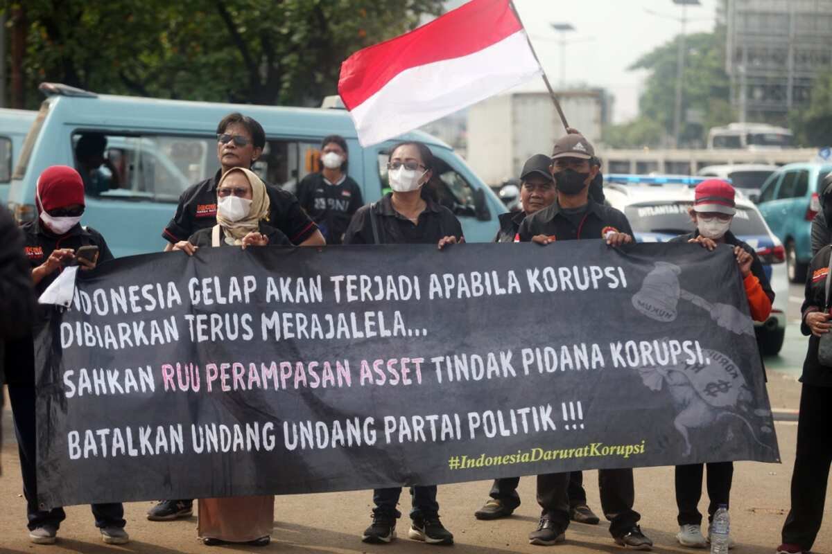 Memahami 13 Tindak Pidana Dalam RUU Perampasan Aset Memahami 13 Tindak Pidana Dalam RUU Perampasan Aset