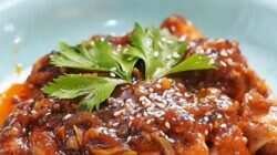 Resep Ayam Pedas Manis dengan Lapisan Gurih