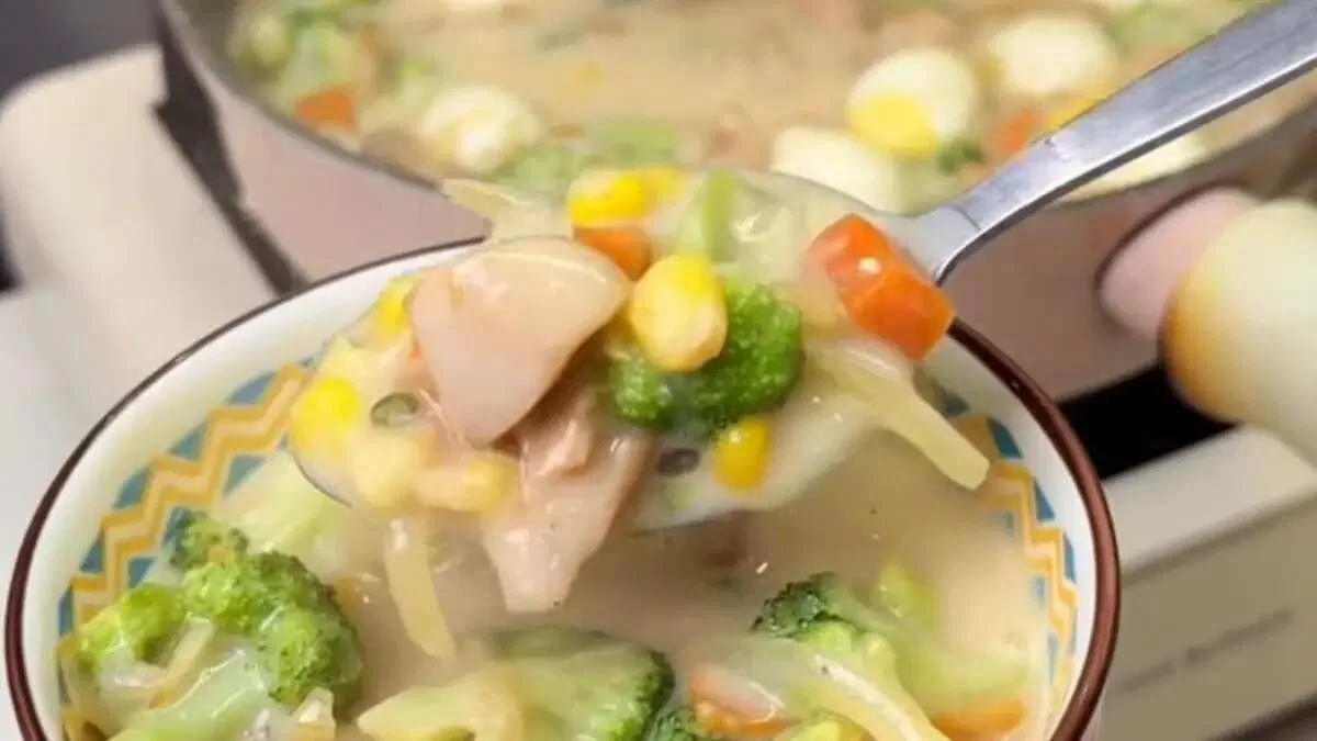 Nikmatnya Sup Ayam Brokoli Creamy yang Menghangatkan