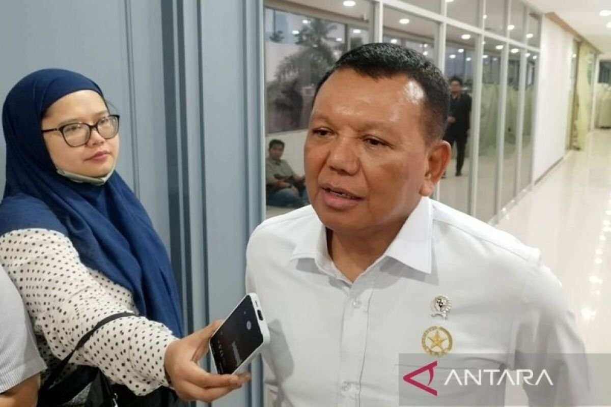 Tim Lintas Lembaga Evaluasi Pendataan Desil Kesejahteraan Tim Lintas Lembaga Evaluasi Pendataan Desil Kesejahteraan